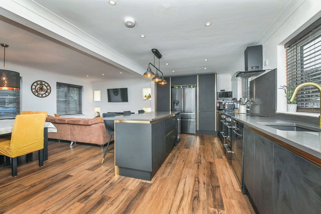 Property photo 2 of 12 Kitchen Dining Family Room