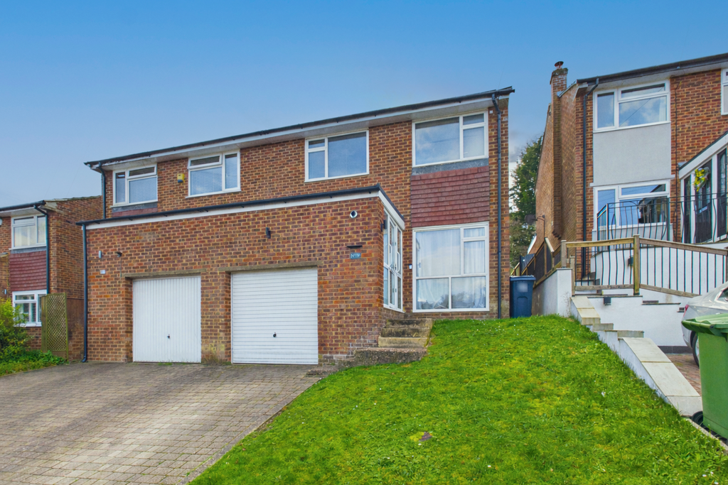 Property photo 1 of 16 Front