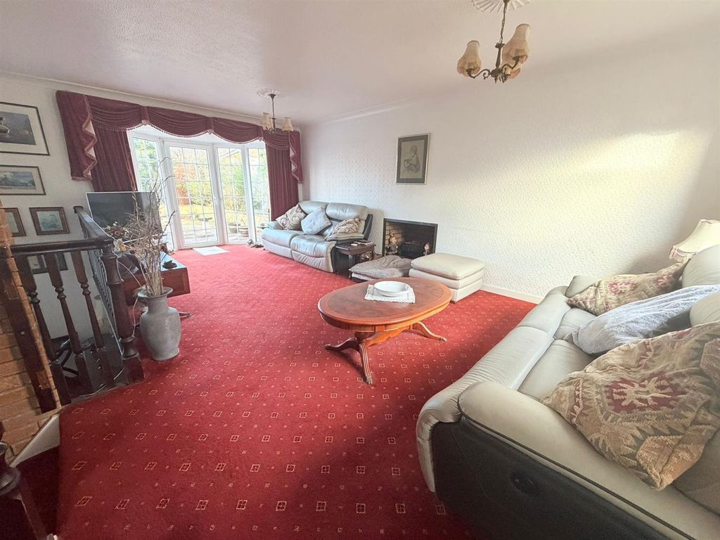 Property photo 2 of 33 Pm.Jpeg