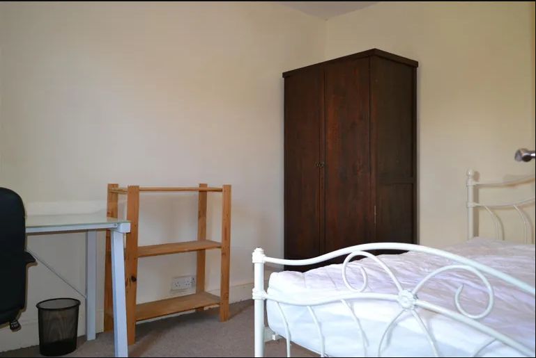 Property photo 3 of 13