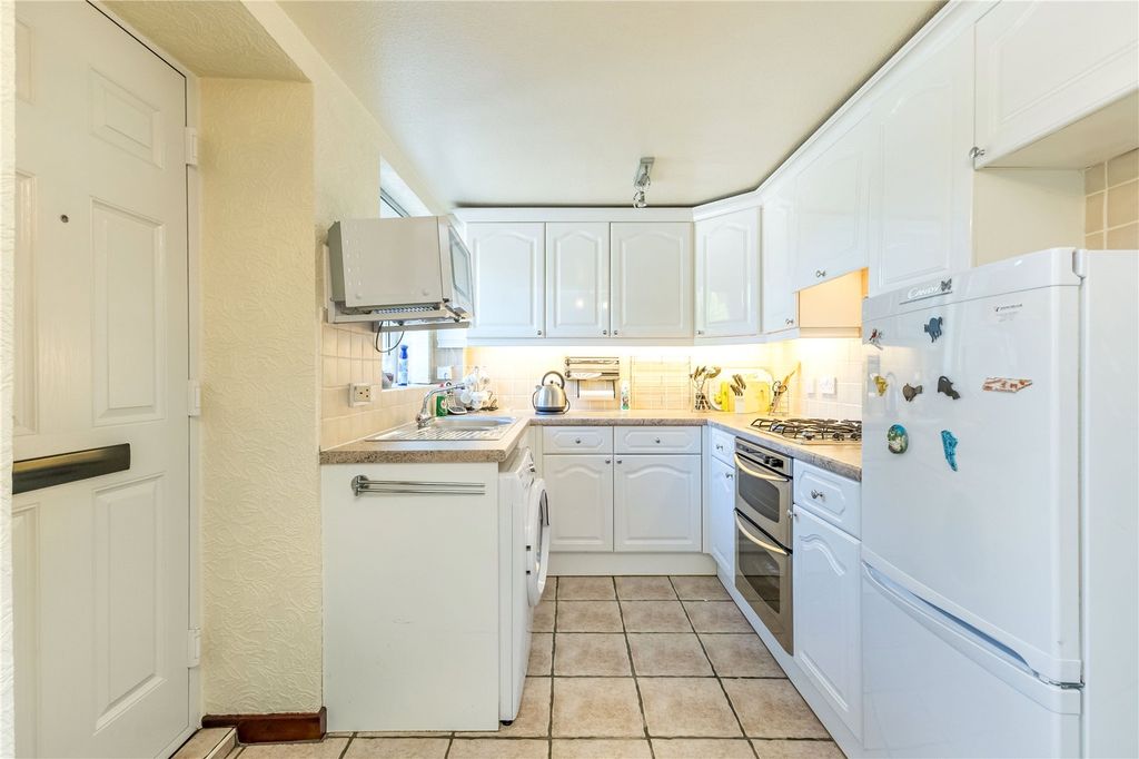 Property photo 3 of 20 Picture No. 24