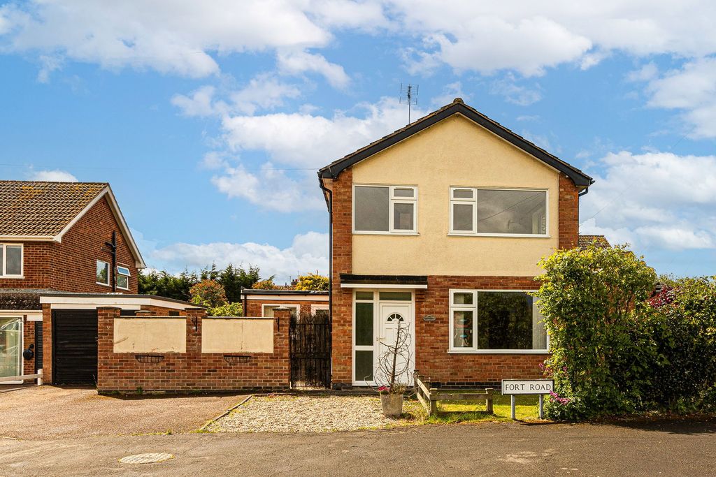 Property photo 1 of 21