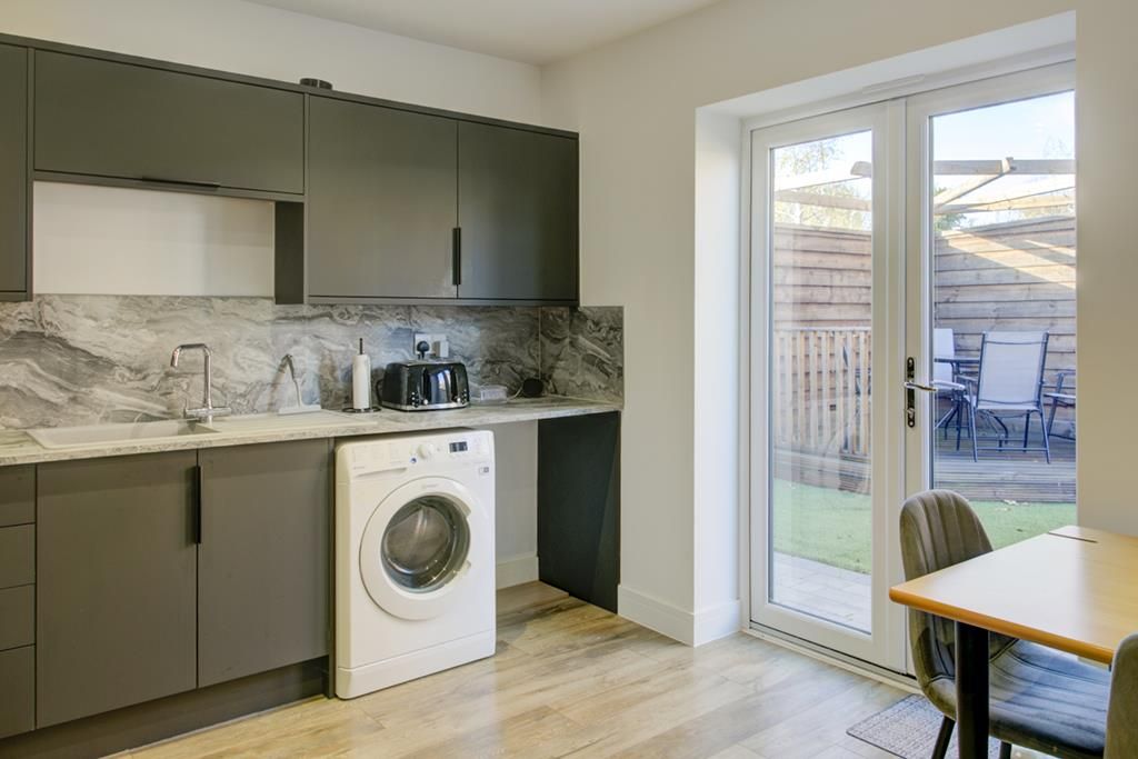 Property photo 3 of 12 Lancaster 1A (25).Jpg