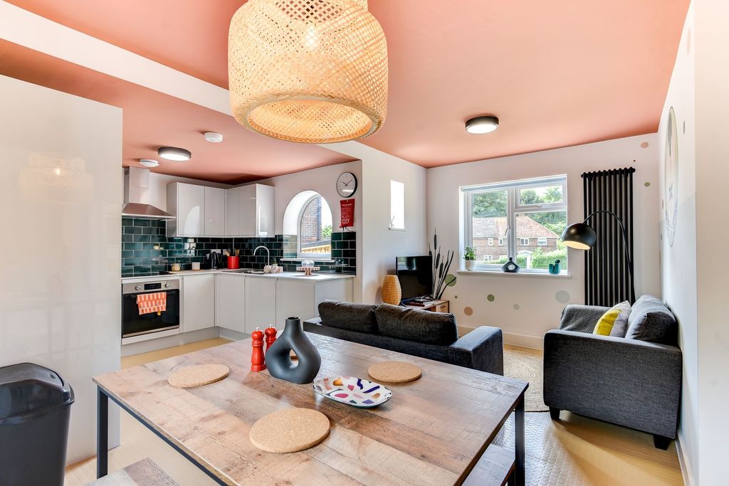 Property photo 2 of 6 A Modern Open-Plan Living Room And Kitchen Area Fe...