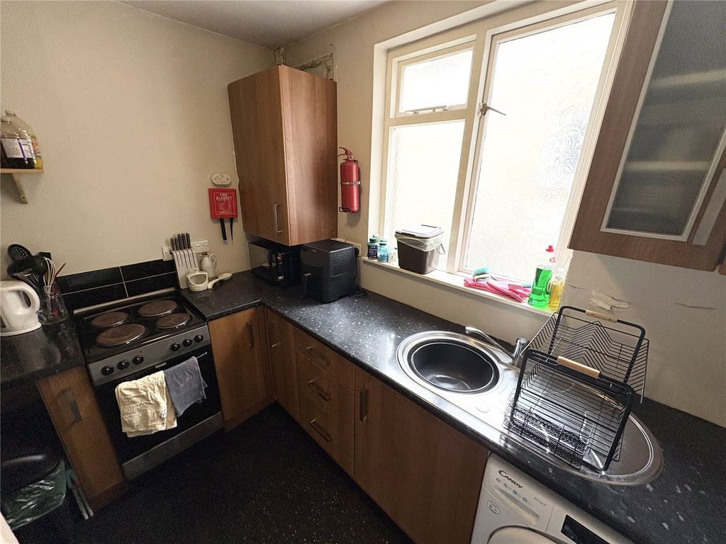 Property photo 2 of 24 Picture No. 02