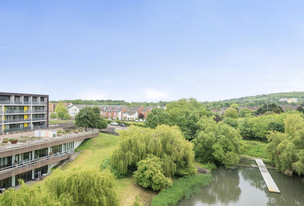 Property photo 1 of 12 1457536-14-6A0B37...