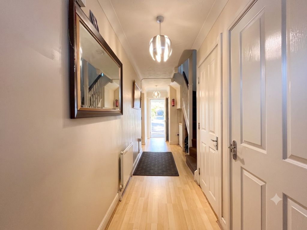 Property photo 2 of 23 5282842