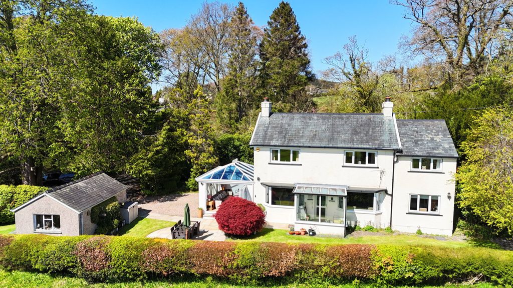 Property photo 1 of 36