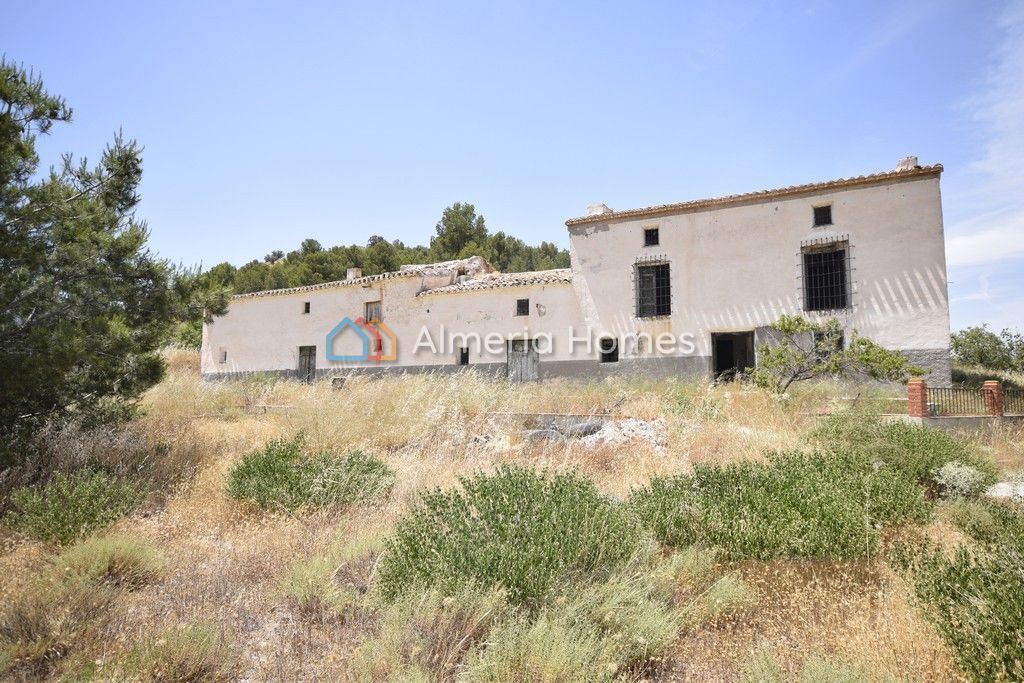 Property photo 1 of 20
