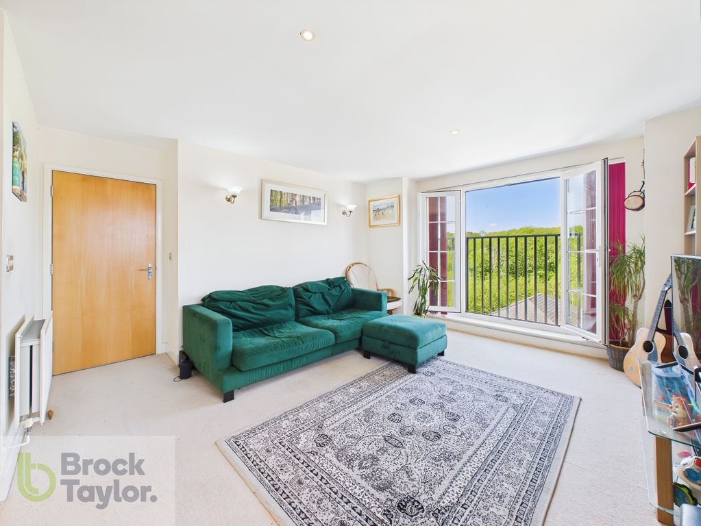 Property photo 3 of 13 Lounge Area'