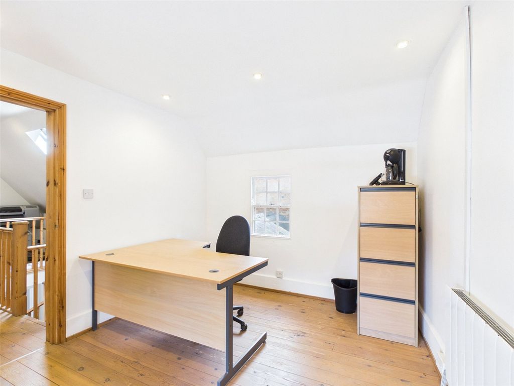 Property photo 3 of 5 Picture No. 03