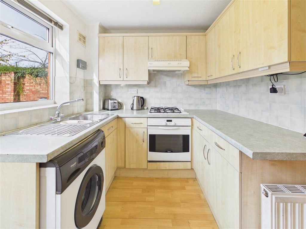 Property photo 2 of 29 Cam02935G0-Pr0130-Still009.Jpg