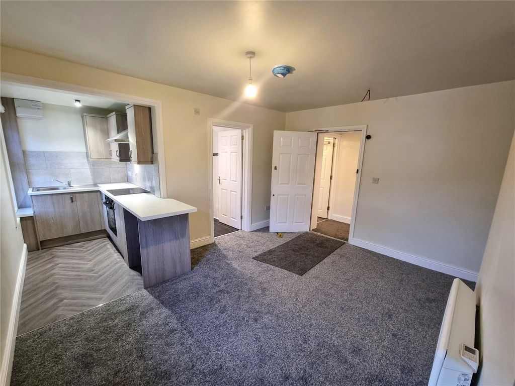 Property photo 2 of 11 Picture No. 06