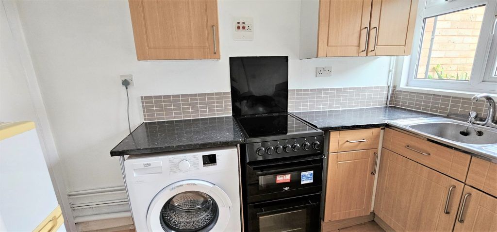 Property photo 3 of 14