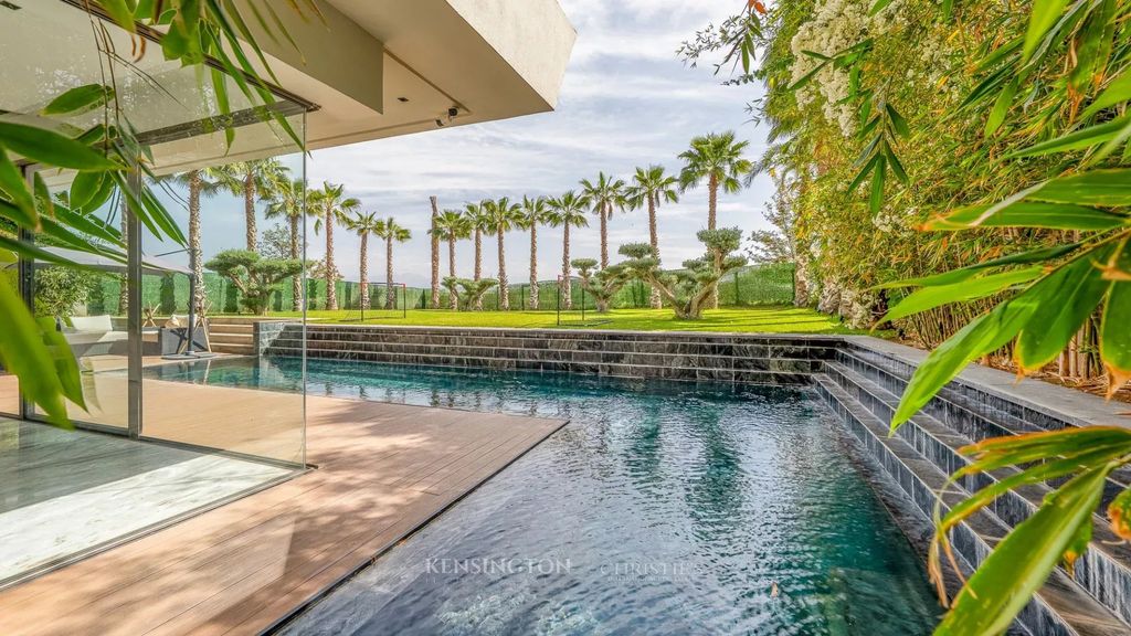 Property photo 3 of 76