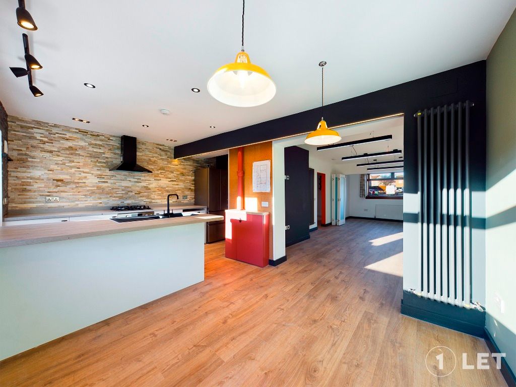 Property photo 2 of 17 Photo 2