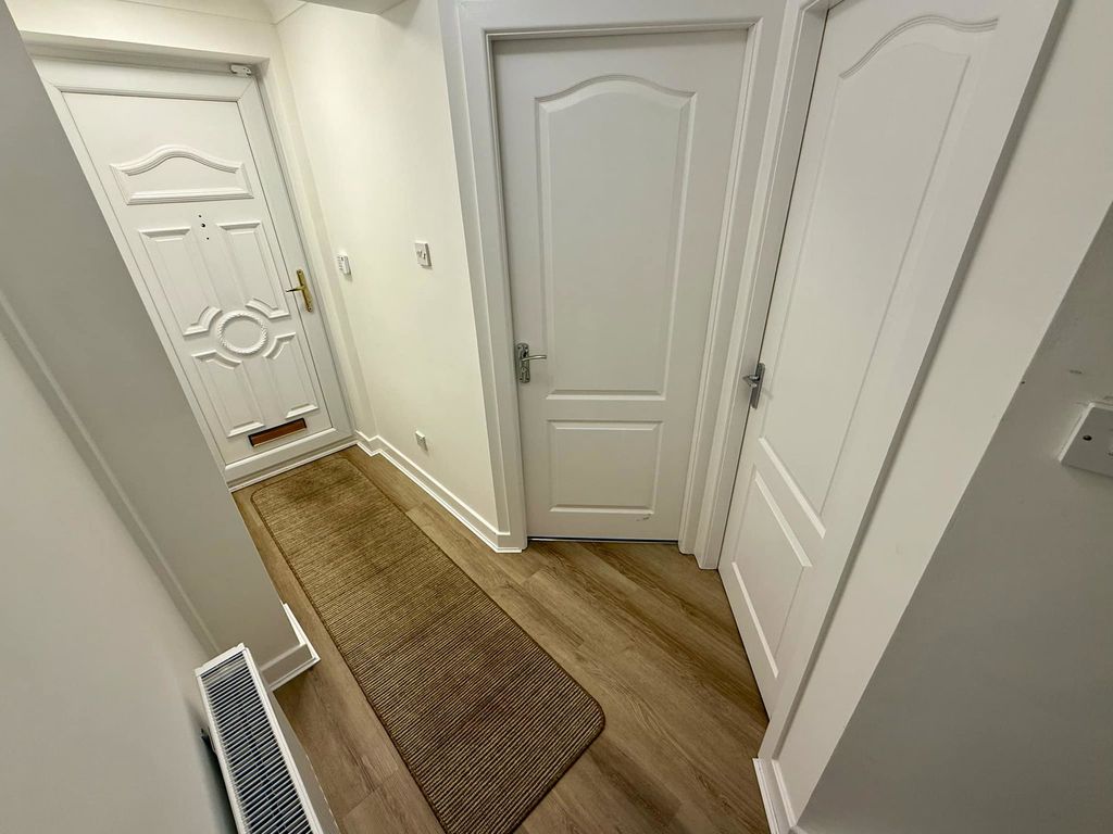 Property photo 3 of 25