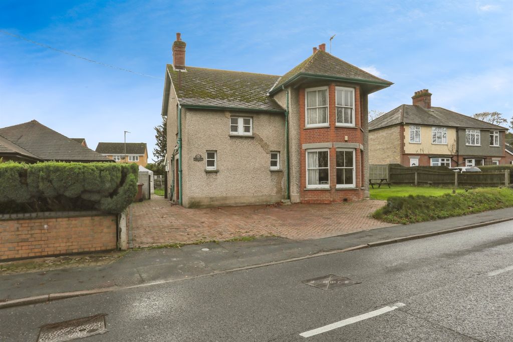 Property photo 1 of 21