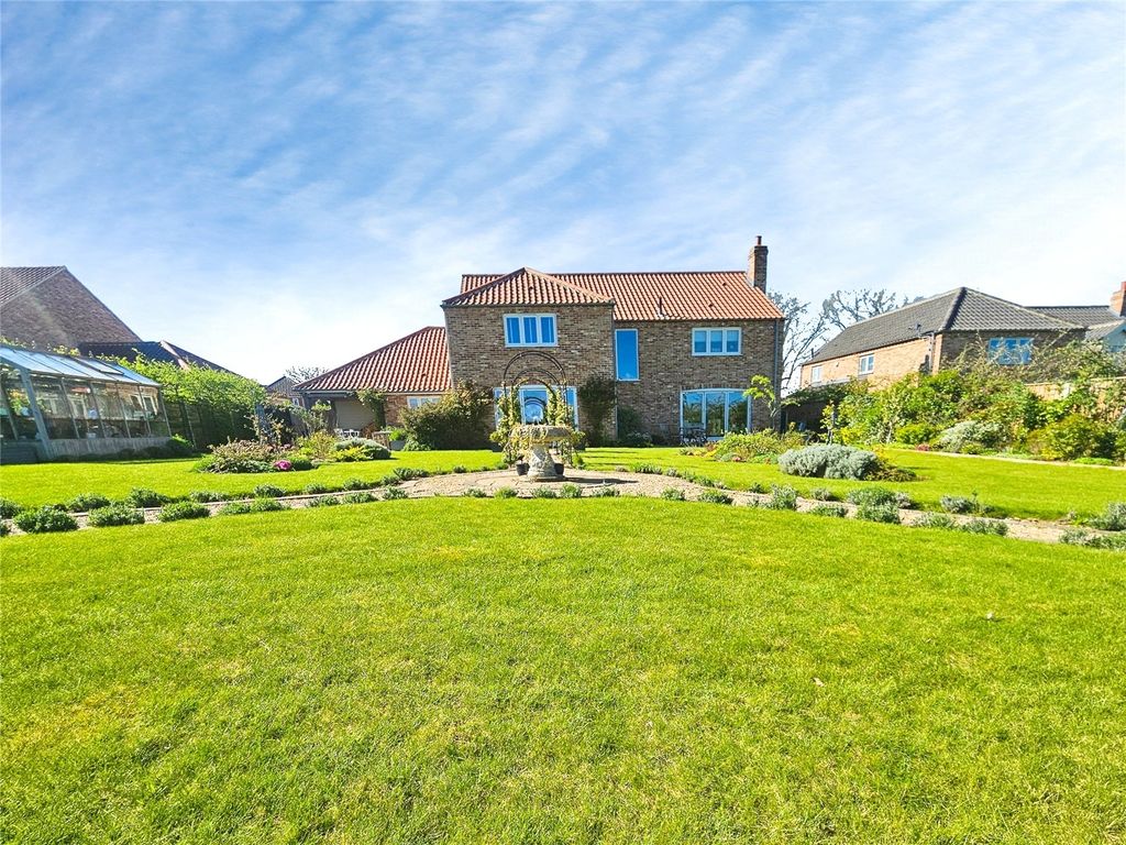 Property photo 3 of 40 Picture No. 56