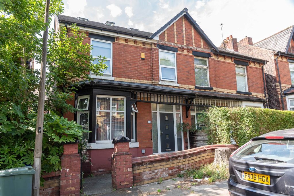 Property photo 1 of 44