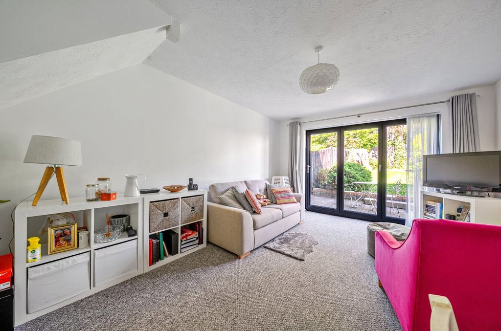 Property photo 2 of 14 Picture No. 10