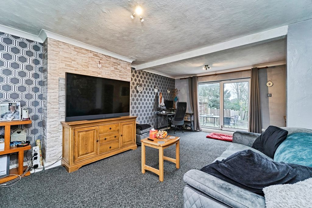 Property photo 2 of 18 Pbox-Img.Jpg