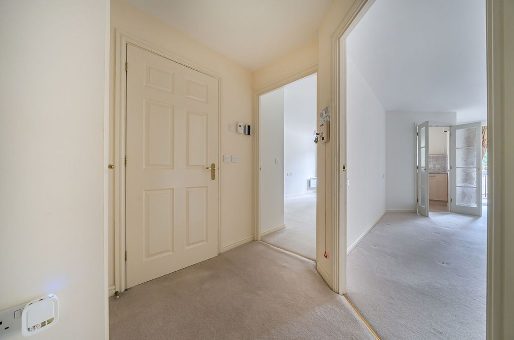 Additional image 4 of 1 bed flat for saleTower Road, Radford Court Tower Road GU30