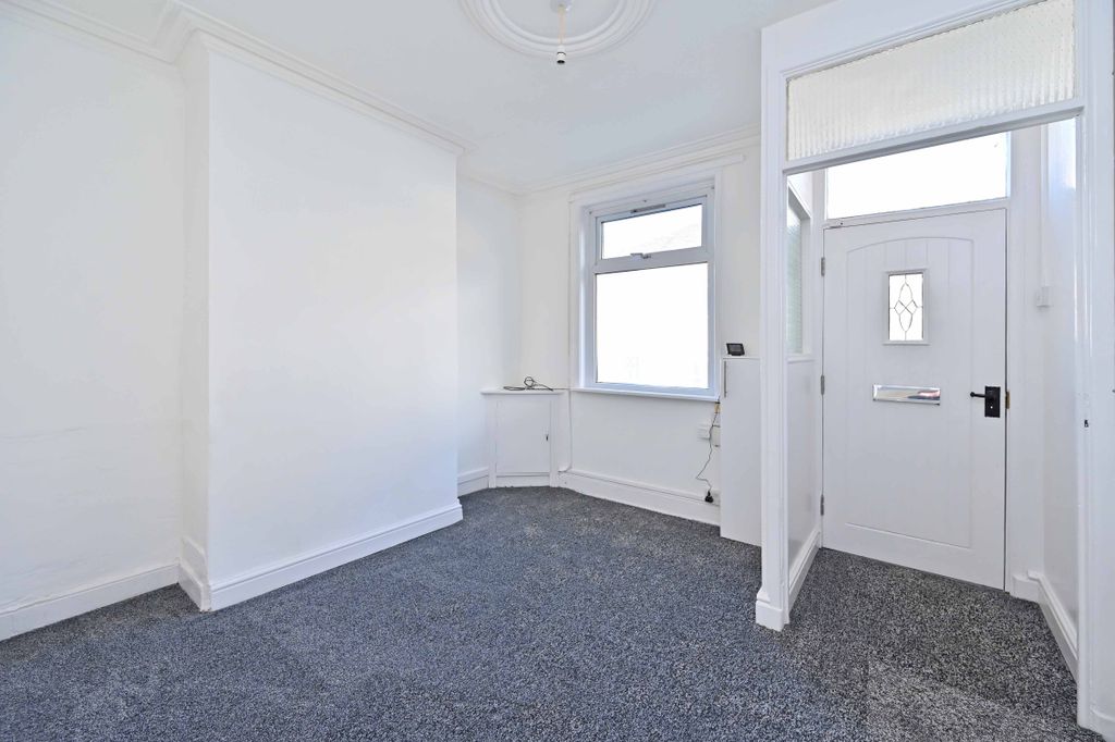 Property photo 2 of 11 Rhm_7769