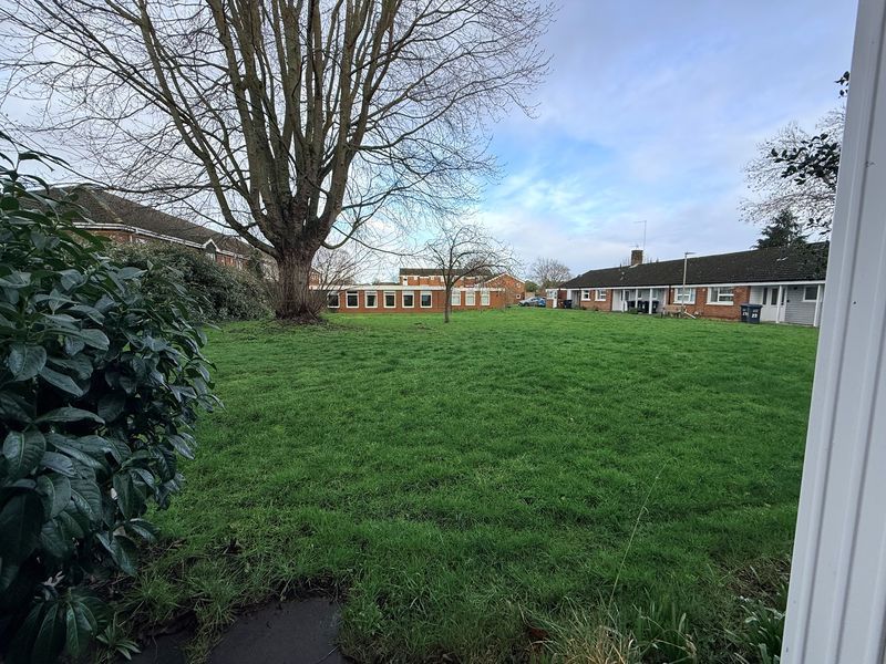 Property photo 3 of 9 Gardens