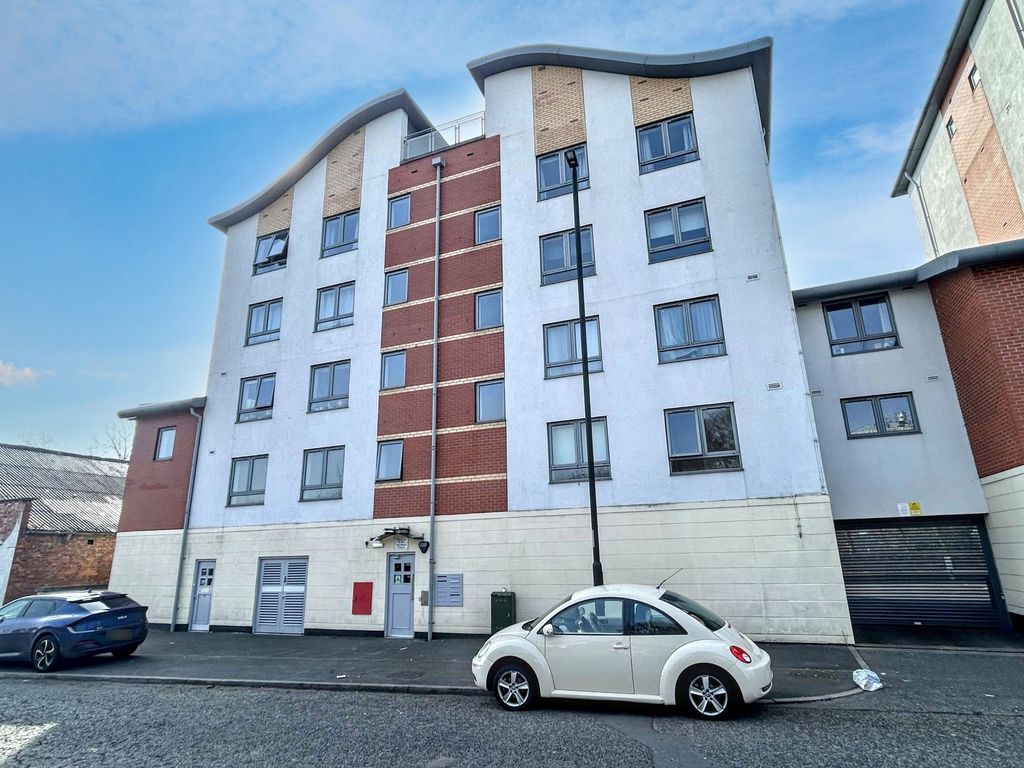 Property photo 1 of 11