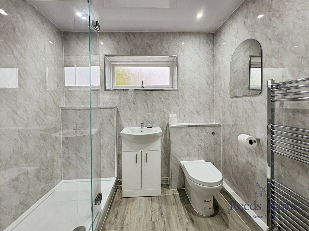 Property photo 3 of 7 Picture No. 04