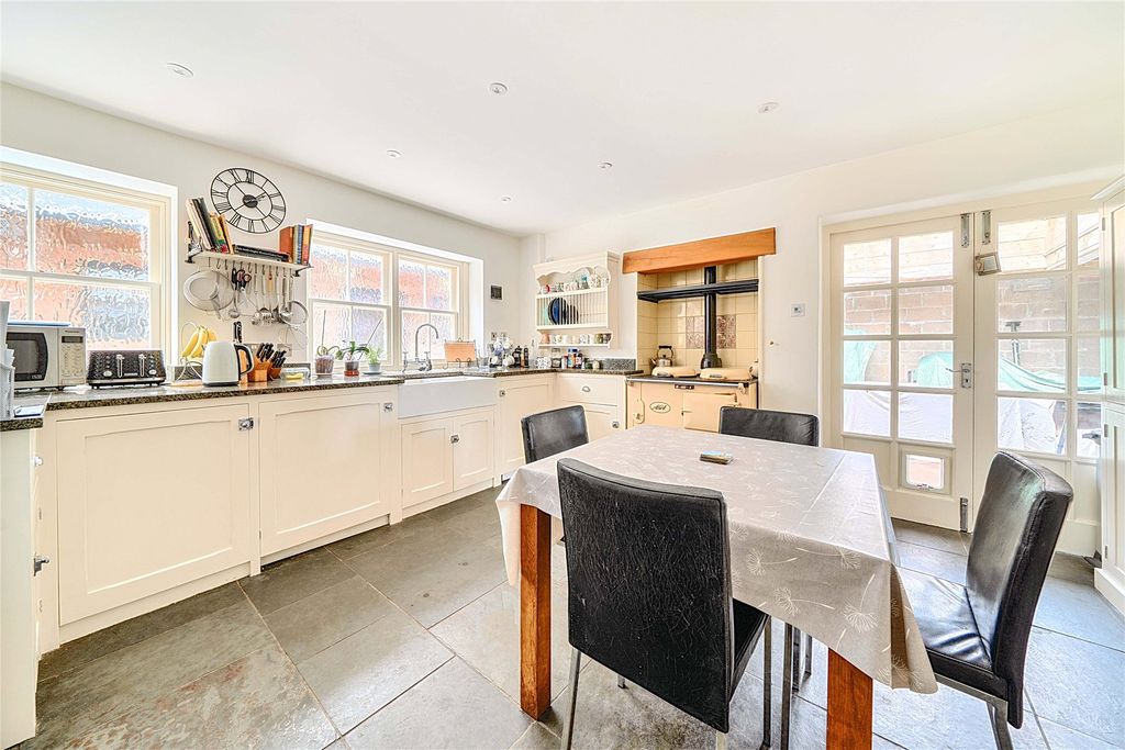 Property photo 2 of 18 2 - Picture No. 07