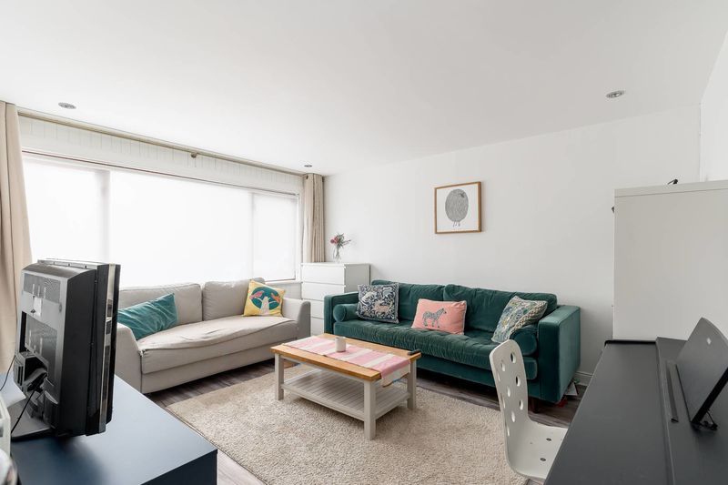 Property photo 3 of 15 Photo 3