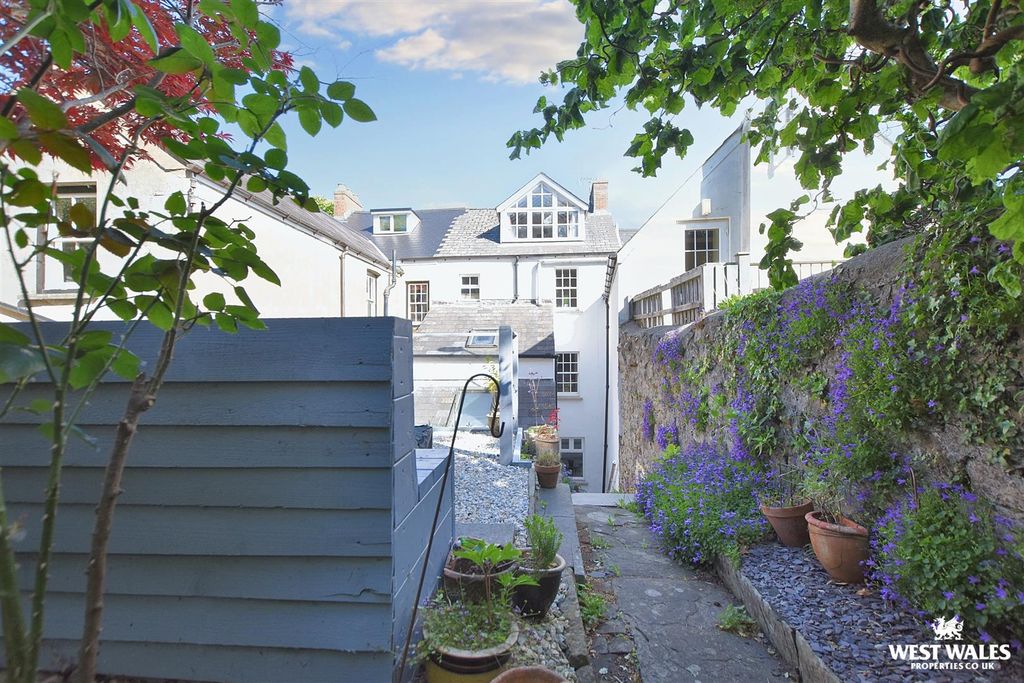 Property photo 1 of 35 10 (12).Jpg