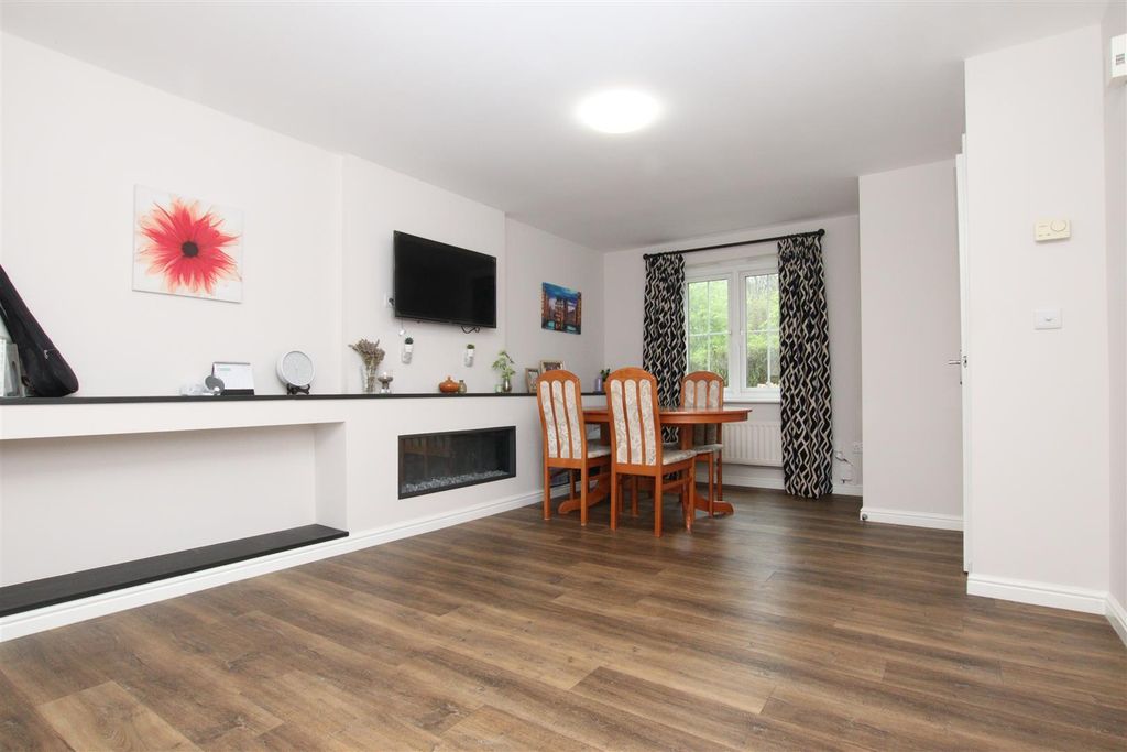 Property photo 3 of 16 Living Room.Jpg