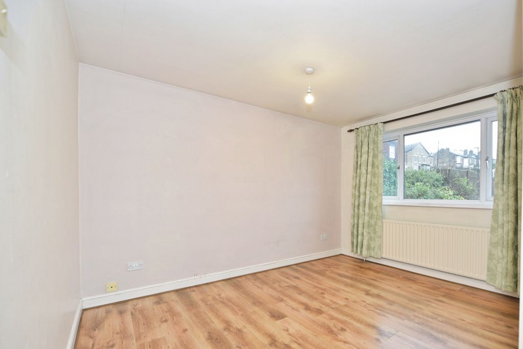 Property photo 2 of 11 Pbox-Img.Jpg