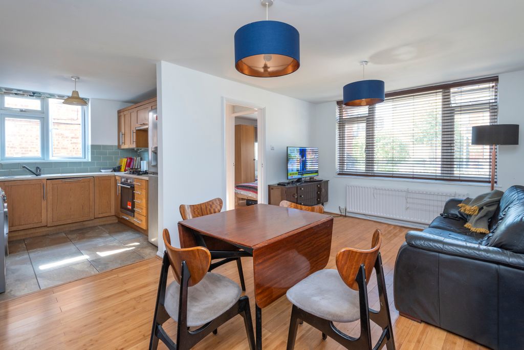 Property photo 2 of 19