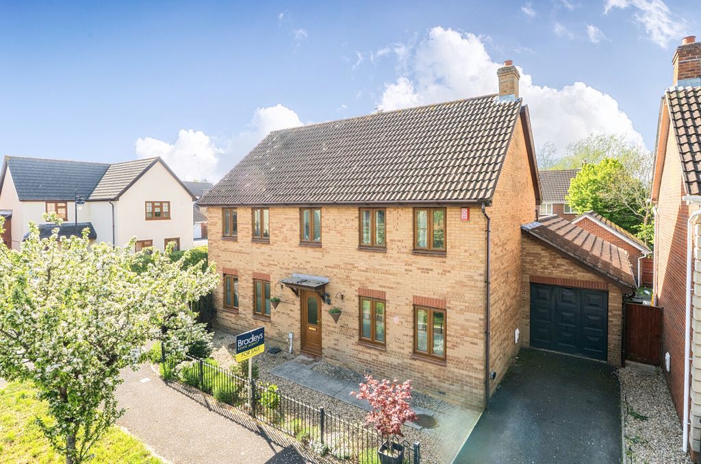 Property photo 1 of 25 1448973-2-69E9Eb8...