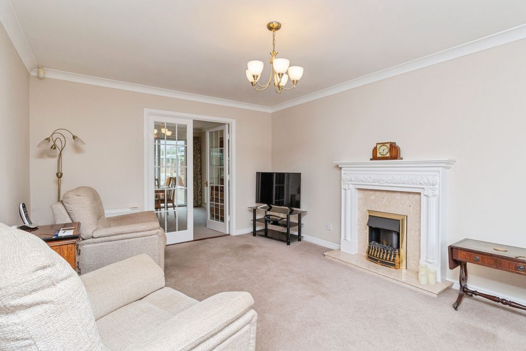 Property photo 3 of 20 Fairgreen17