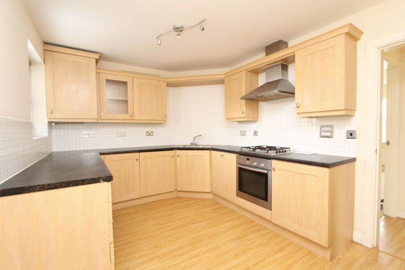 Property photo 2 of 6 Photo 5