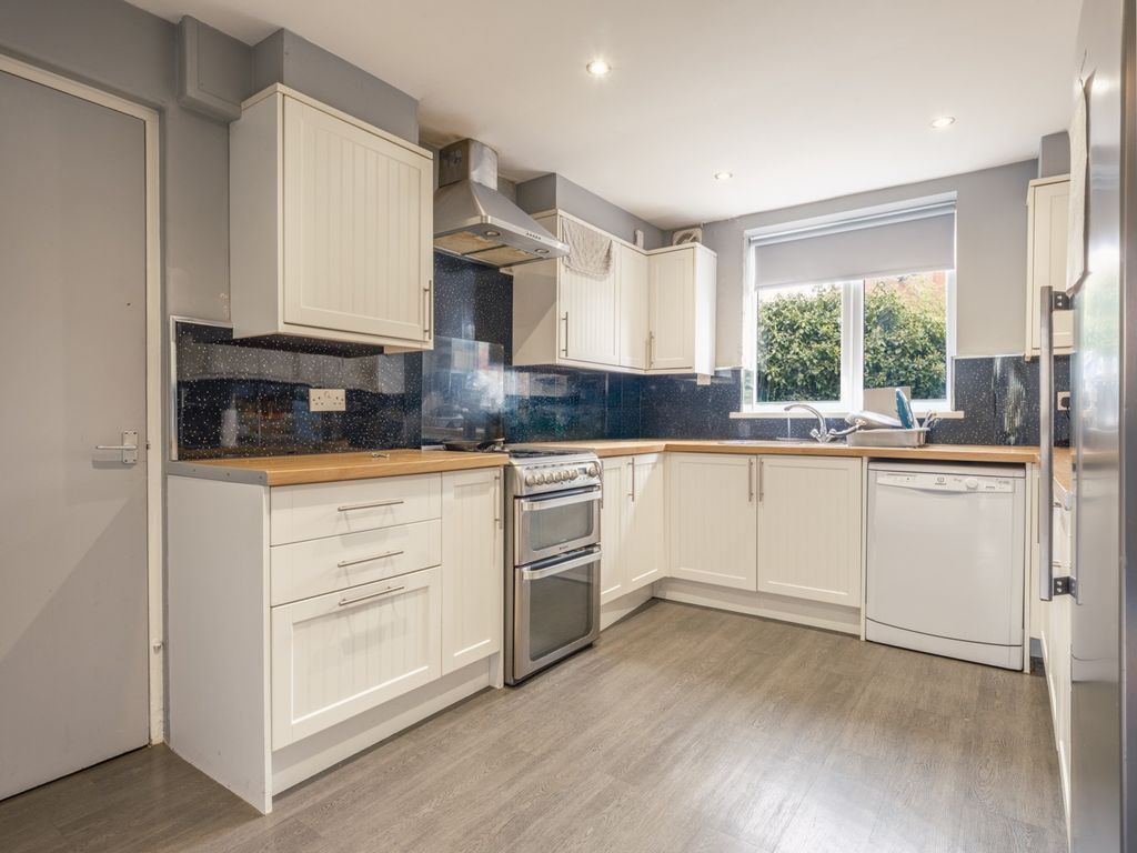 Property photo 2 of 10 5362481