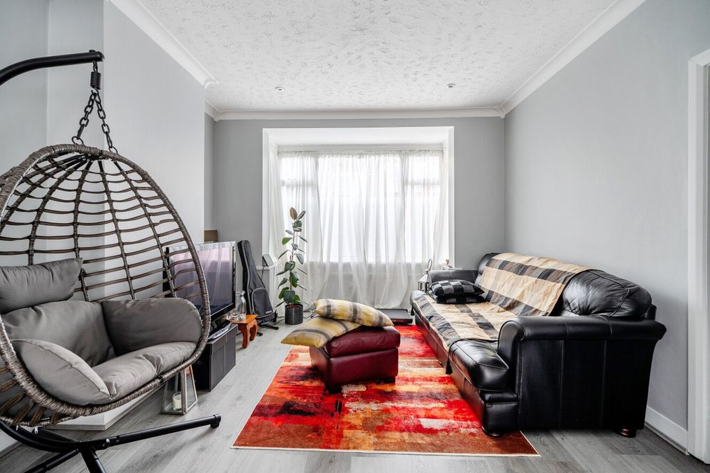 Property photo 2 of 11 Picture No. 13