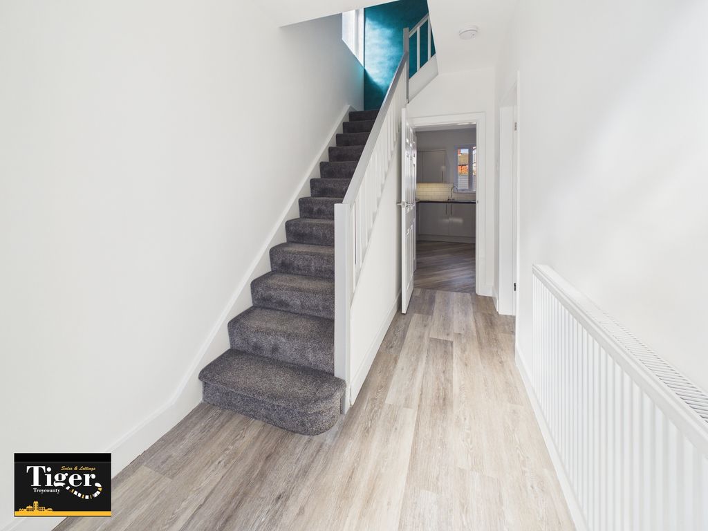 Property photo 3 of 26