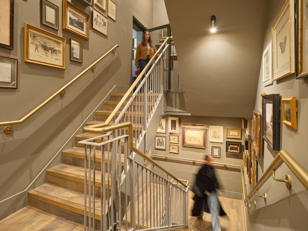 Property photo 3 of 20 Q&amp;F Stairway