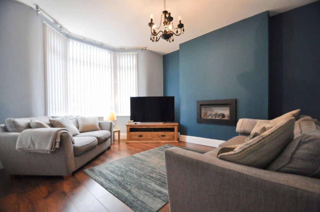 Property photo 2 of 35