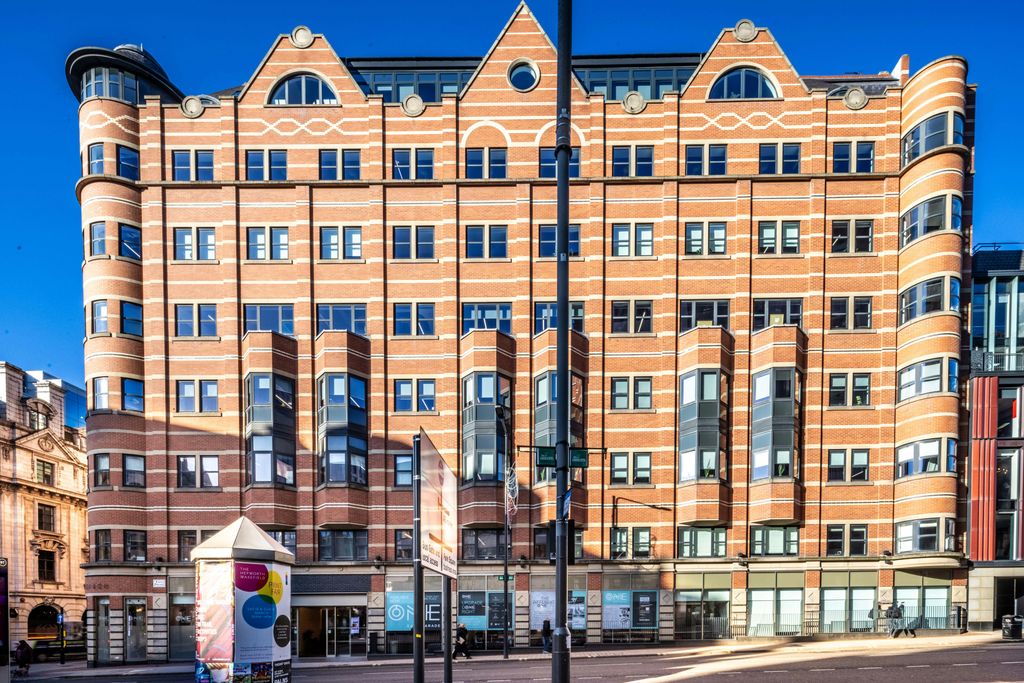 Property photo 1 of 6 7P7A8642-Hdr.Jpg