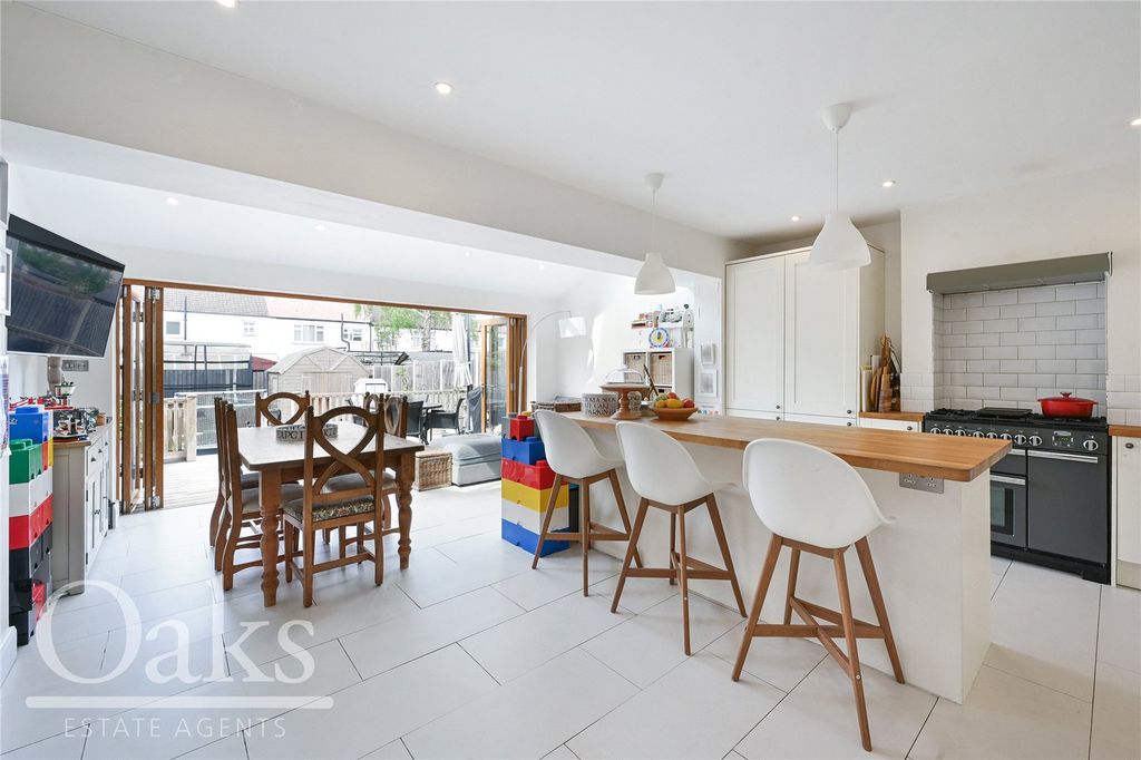 Property photo 1 of 16 Picture No. 06