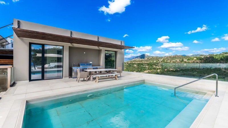 Property photo 3 of 29