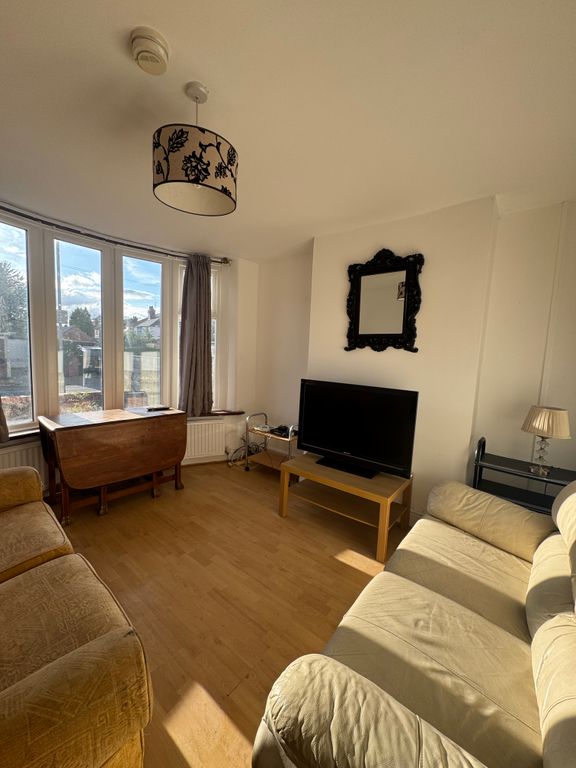 Property photo 3 of 12