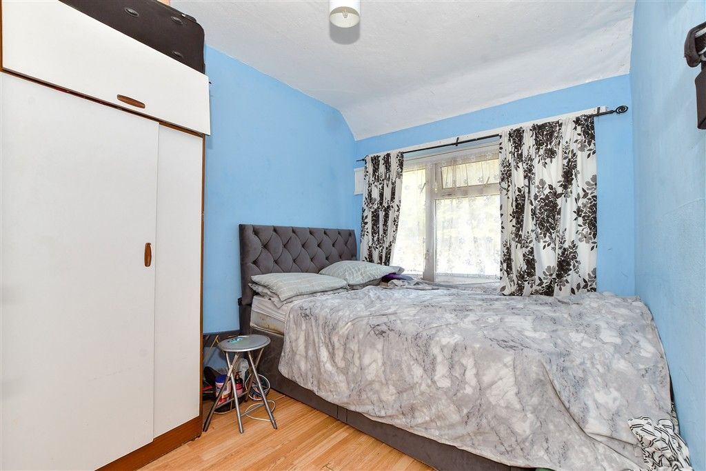 Property photo 3 of 7 Bedroom 2